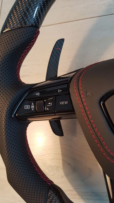 Volan-Audi-RS-Carbon-Retrofit-A3-A4-A5-B8.5-A6-A7-C7-C7.5-Q3-Q5-Q7-Nou