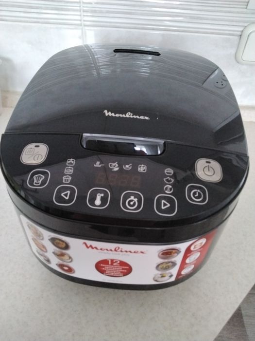 Продаётся мультиварка.