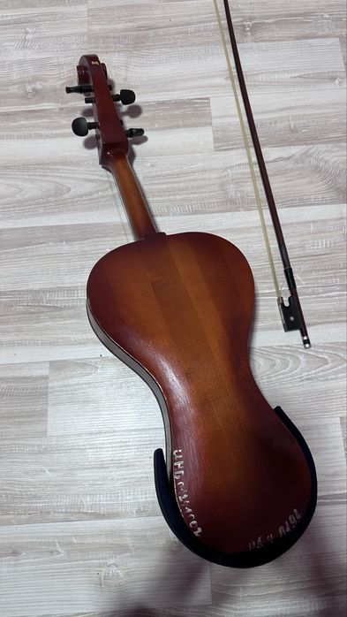 Прима қобыз сатылады 100 000