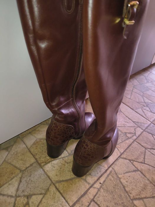 Cizme Dama din piele  stare foarte buna ,mărimea 36