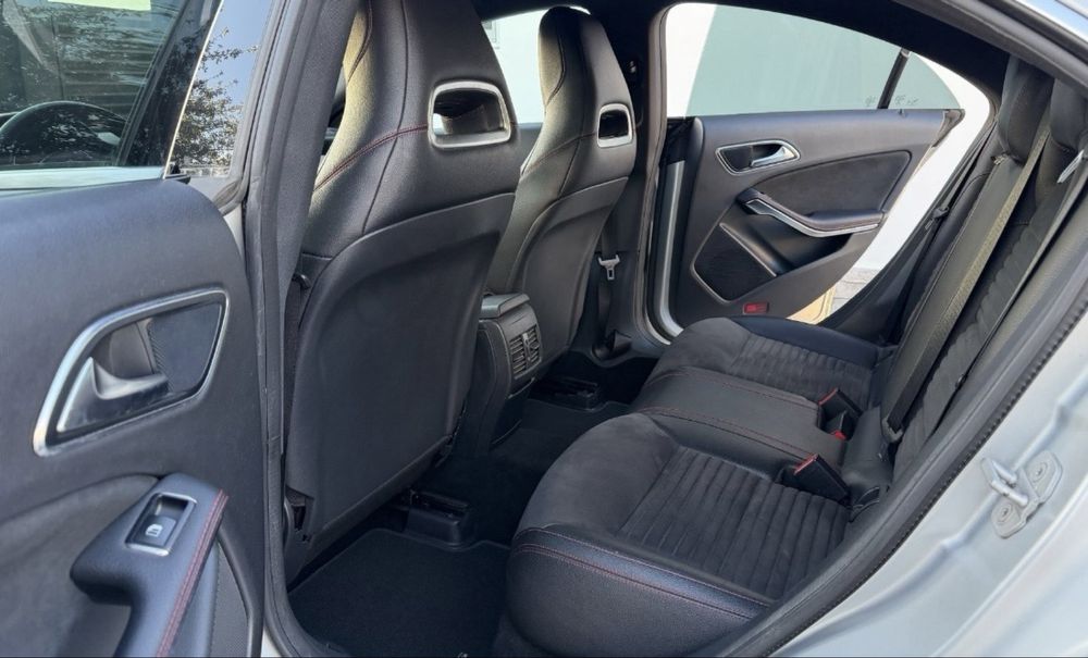 De Vânzare: Mercedes-Benz CLA 220 CDI (Pachet AMG) | 2015 | Alb