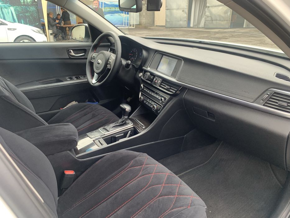 Продам KIA K5 2019 год