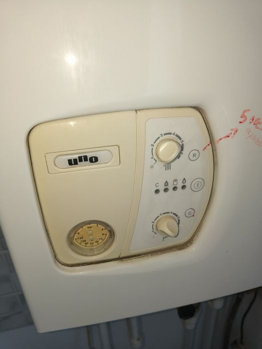 Centrala termica ariston uno