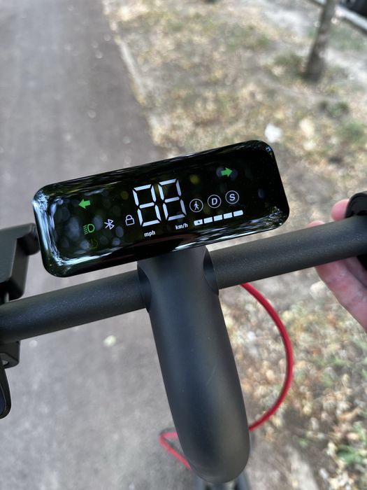 Trotineta Navee V40i