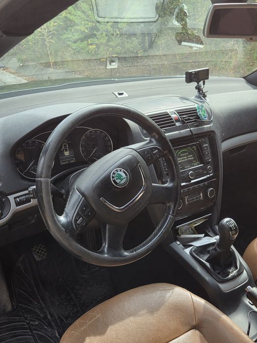 SKODA Octavia 2012 — imagine 5