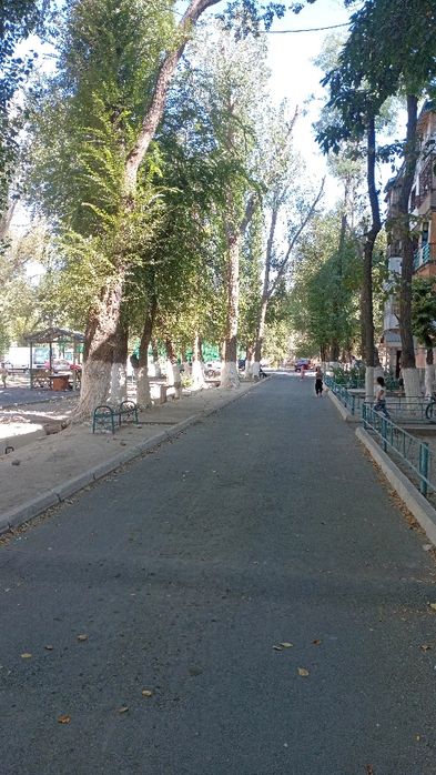 продам 1 ком.кв.в 5мкр дом 19