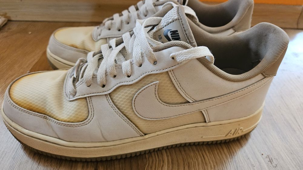 Бели маратонки Nike