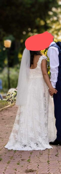 Vând rochie de mireasă din dantelă