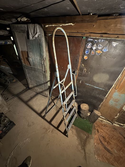 Стремянка лестница стремянка