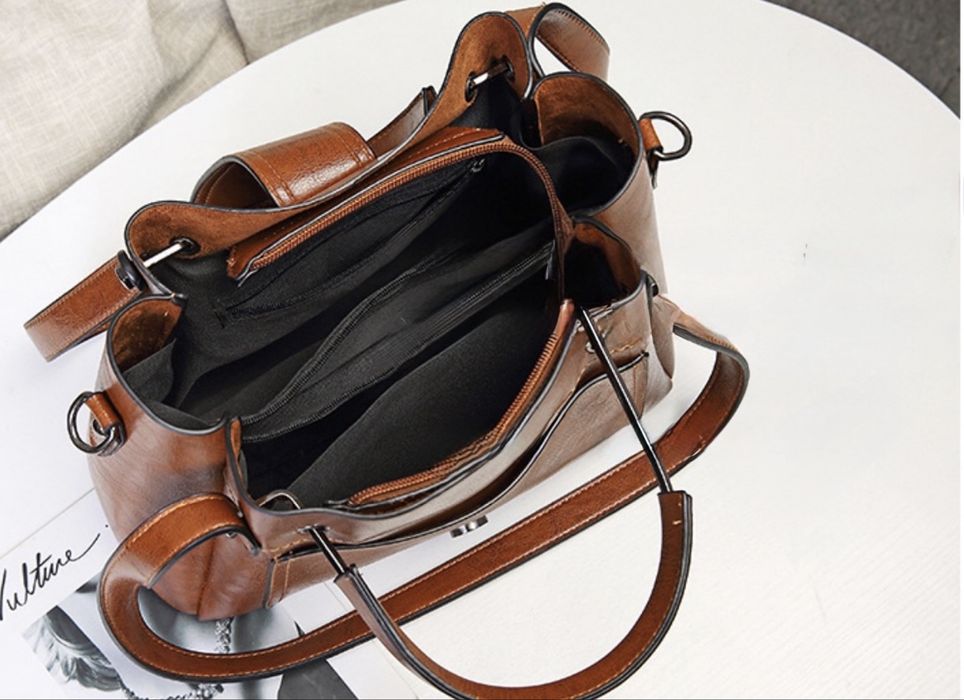 Сумка кросс боди кожа черная