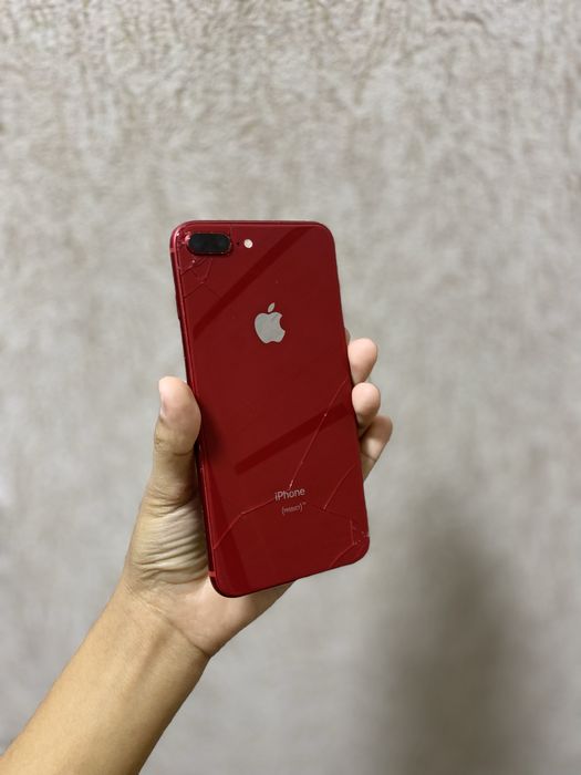 Iphone 8plus 64g sotiladi yomks70