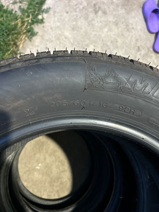 205 60 16 Kumho,Michelin