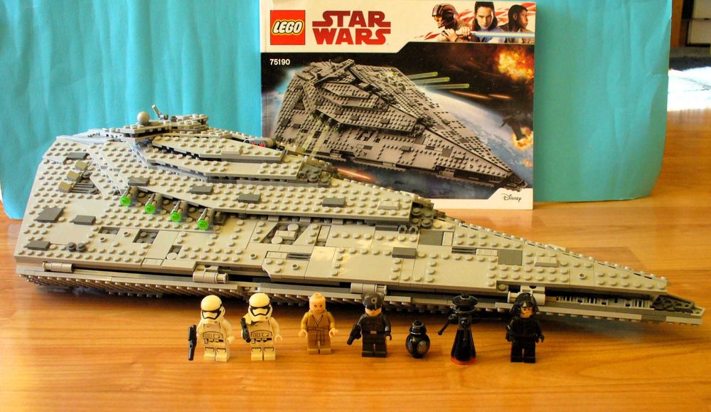 LEGO Star Wars - модели 75190 и 75179