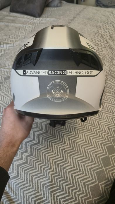 Професионална каска ONEAL размер M