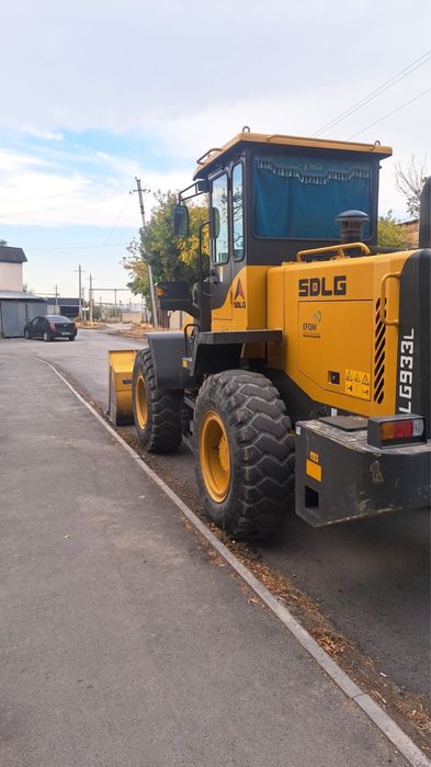 Продаем Погрузчик 2 кубовый