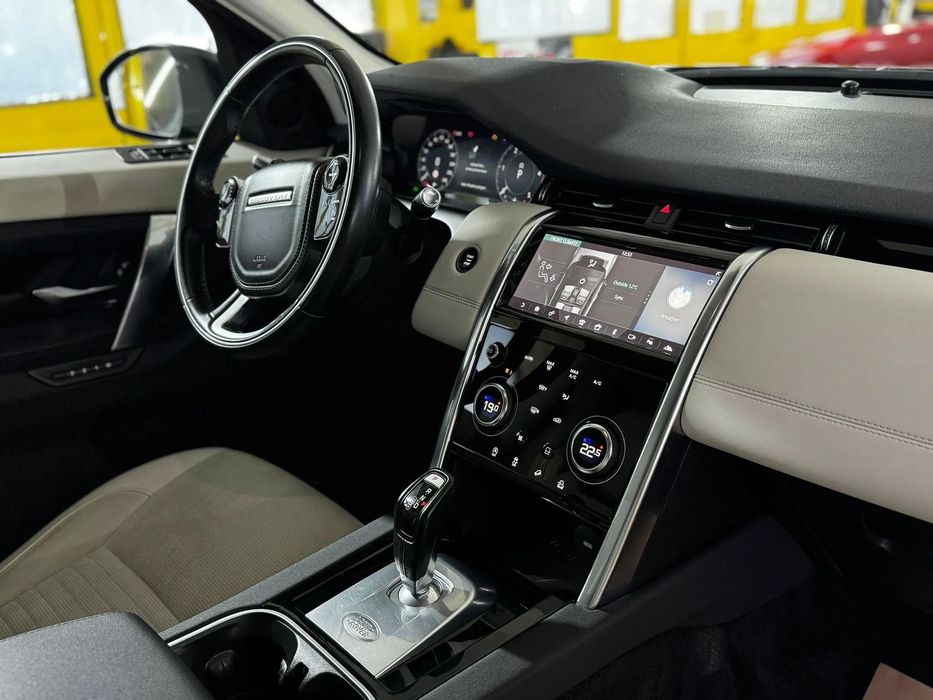 Land Rover Discovery Sport 2020 diesel, 17.897 € — imagine 5