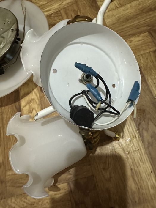 Люстра, бра компактные