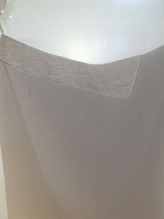 Costumas femei cu taior fusta si rochie