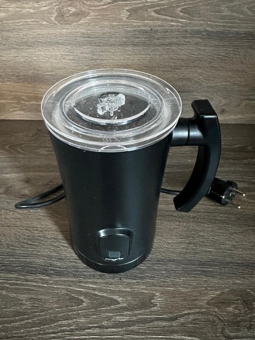 Vand expresor Nespresso - Vertuo