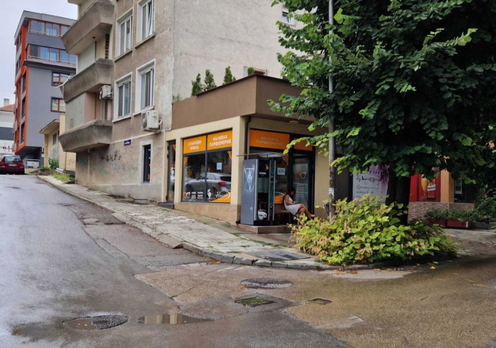 Дава се под наем Магазин в Шумен, Херсон - 40 кв.м за 398.82 € - Снимка #2