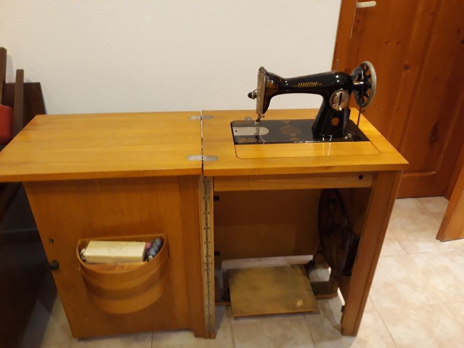 Продавам шевна машина Union