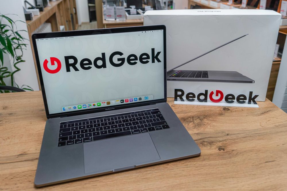 Macbook Pro 15-Inch 2018 Core i7 SSD 512GB Магазин Red Geek