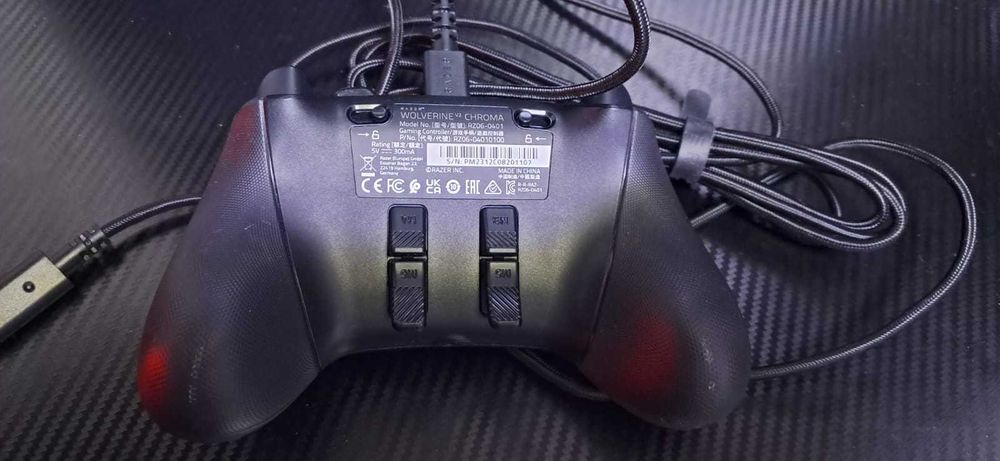 Razer Wolverine V2 Chroma