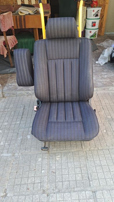 Претапициране на автомобилни седалки,  кори на врати ,колонки тавани