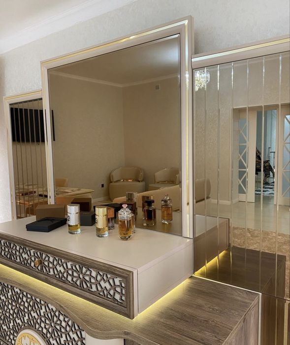 Продается спальный гарнитур