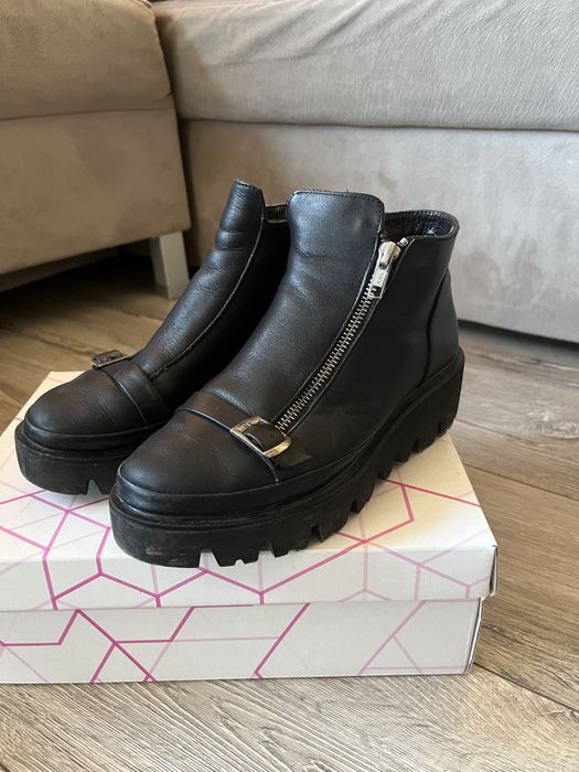 Обувки естествена кожа 37 номер