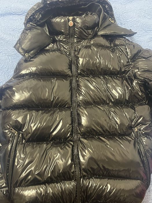 Geaca Moncler cod nfc functionabil perfect