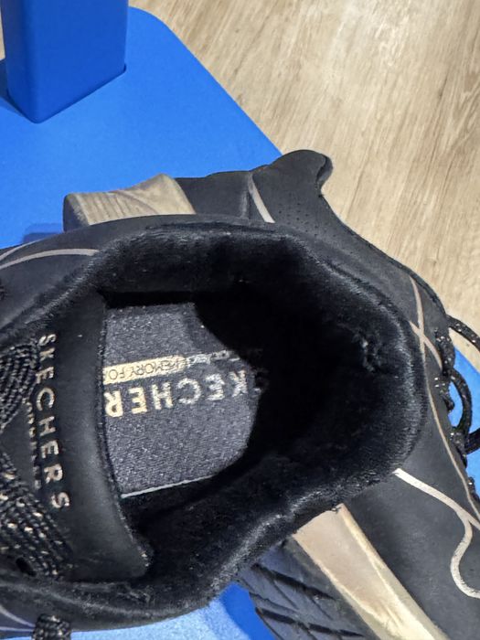 Skechers  34 Eur UNO GEN1 - COOL HEEL 310538L-negru/auriu