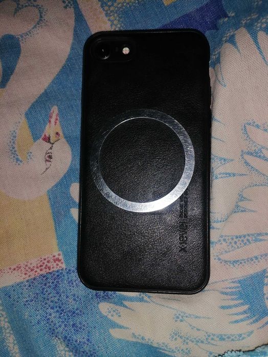 Продаю айфон 8 заблокировался