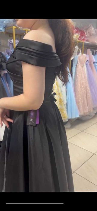 Платья на вупускной