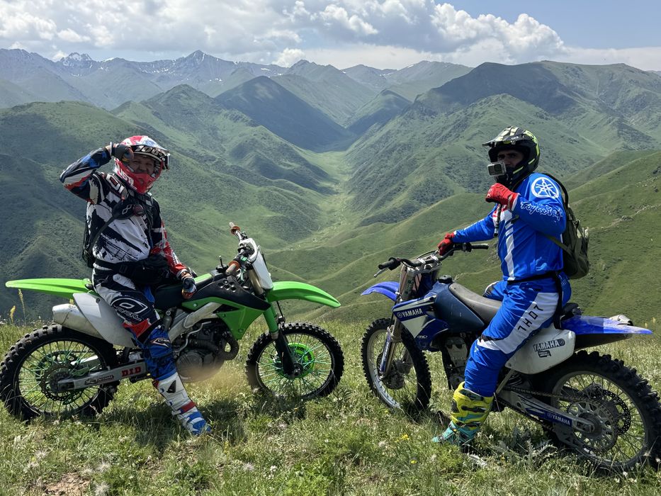 Мотоцикл Yamaha yz250