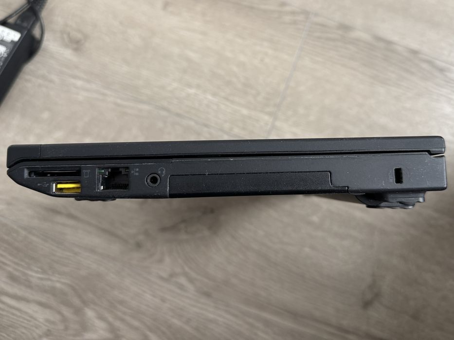 Lenovo Thinkpad x230 Core I7 CPU/12GB RAM/180GB SSD