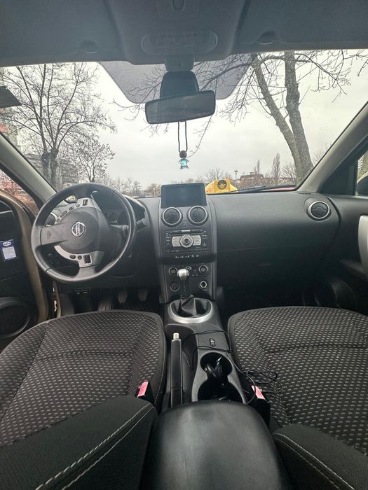 Nissan qashqai 1. 6 benzină