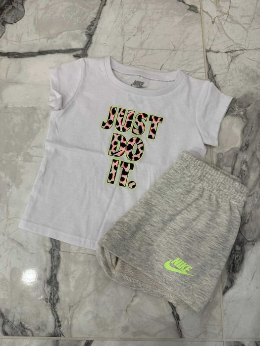 Детски екипи Nike