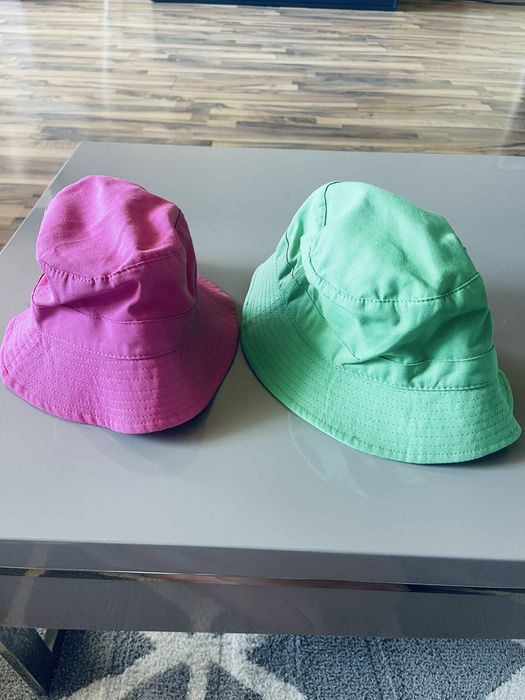 Две плажни шапки Zara