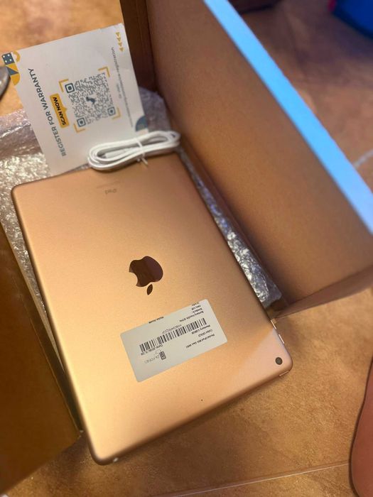 Ipad 8 gen WiFi gold 128gb