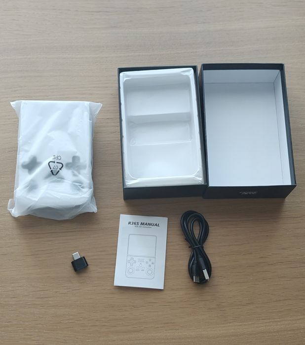 Consola R36S Retro 64GB 22856 Jocuri