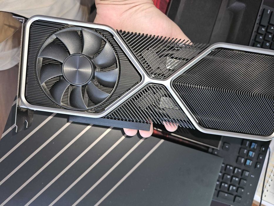 rtx 3080 founders second hand si noi de vanzare • Anunturi • OLX.ro