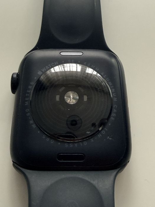 Apple Watch SE (Gen 1) 44mm Space Grey GPS - Baterie 95% + Curea cadou