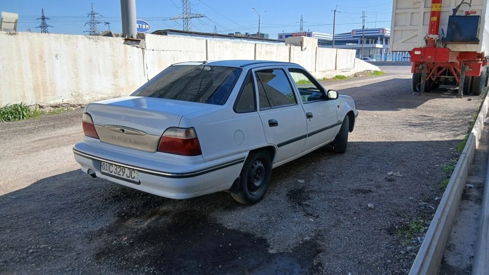 Neksia 1 sons 98 yil gaz benzinda yuradi holati yaxshi