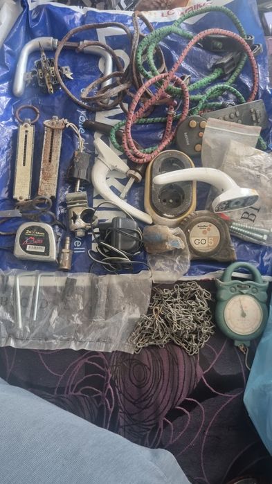 Много голям лот инструменти