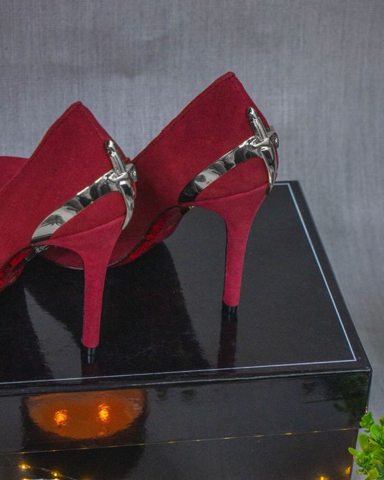 Cesare Paciotti – Red Suede Pumps