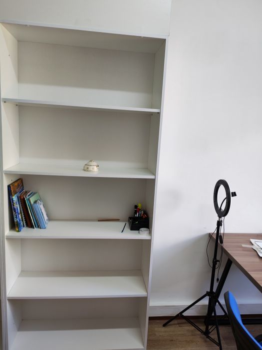 Шкаф с полками для гардероба