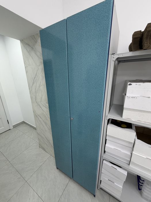 Шкаф для дома или офиса