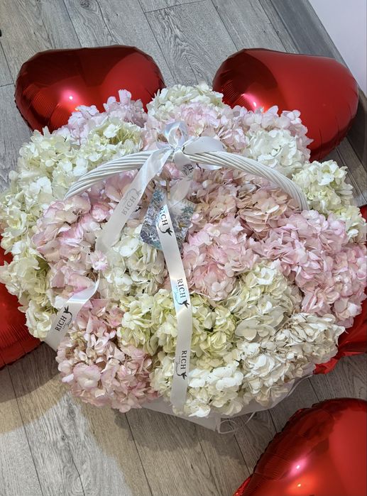 букет из гортензий