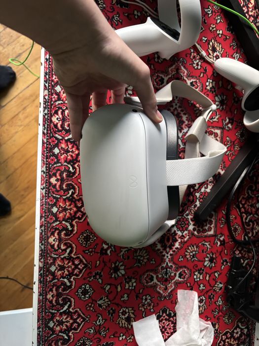 Vand ochelari vr oculus quest 2 ca nou 128 de gb